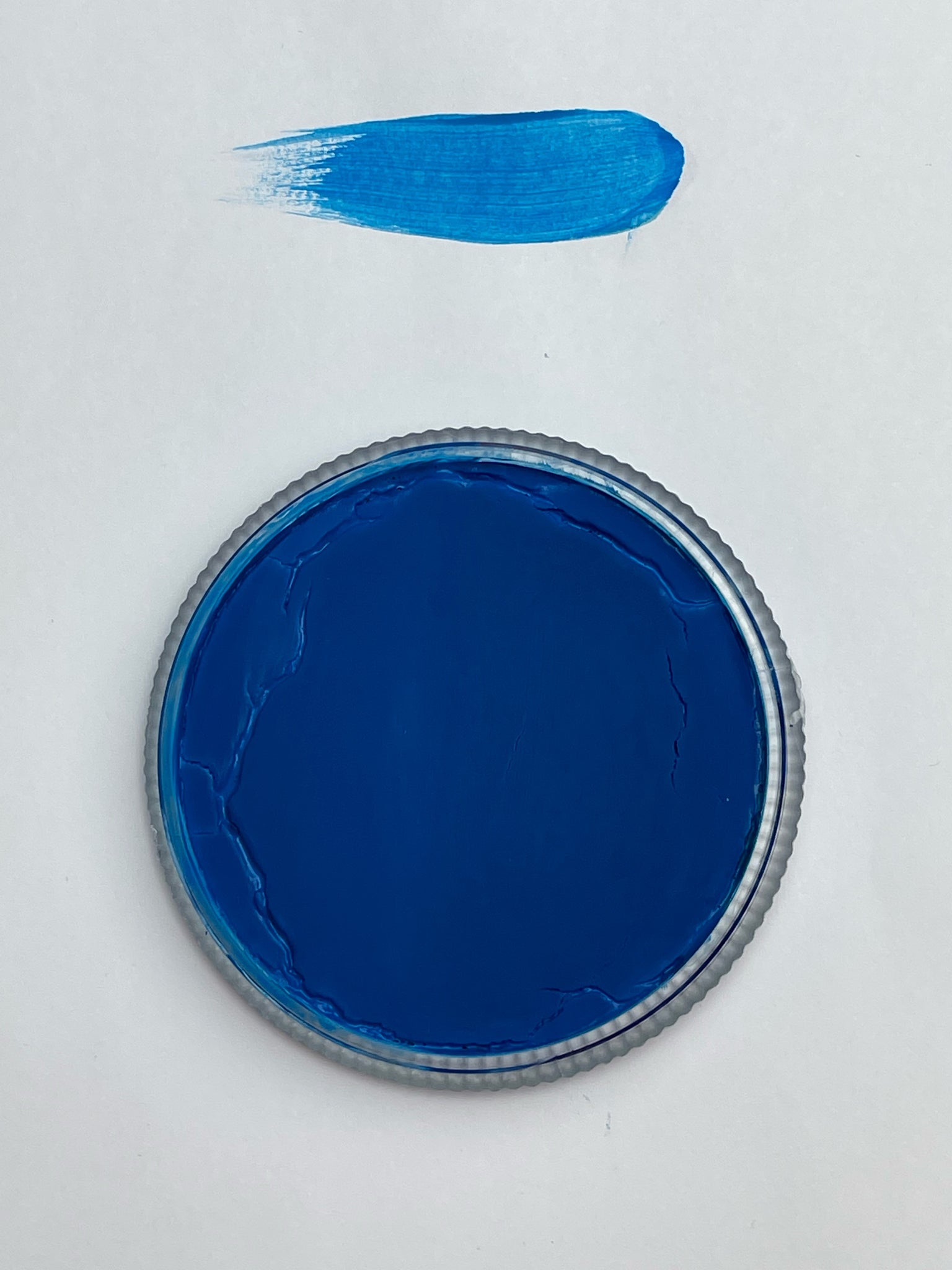 Kryvaline Face Paint - Essential Light Blue - 30 gram